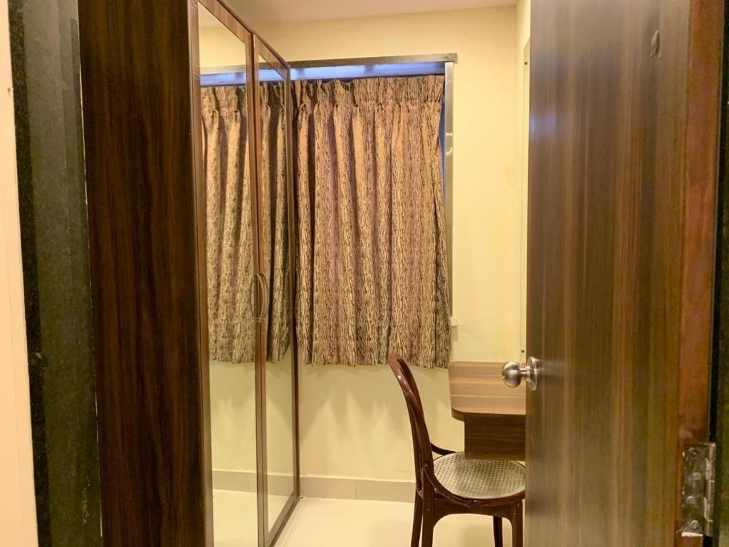 Lucky Service Apartments Mumbai Exterior photo